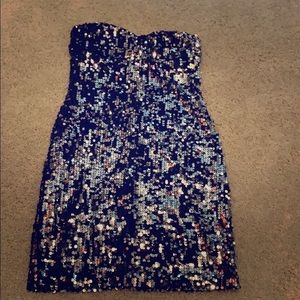 Women’s strapless sparkly dress